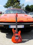 Belle heu ... guitare ou voiture ?